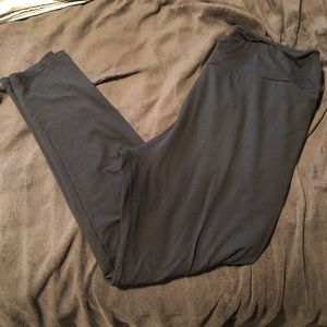 Black high rise boutique leggings